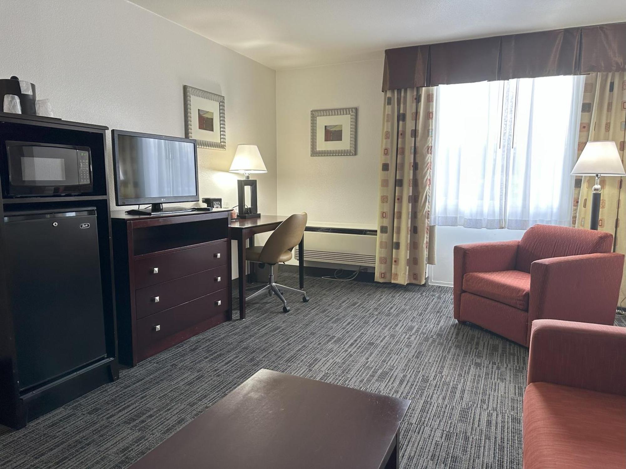 Quality Inn & Suites Евърет Екстериор снимка
