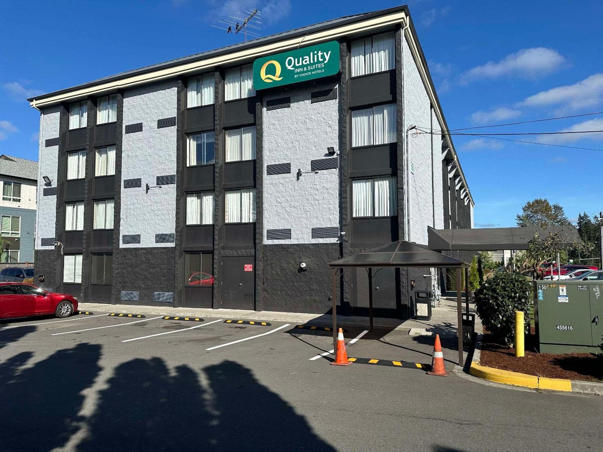 Quality Inn & Suites Евърет Екстериор снимка